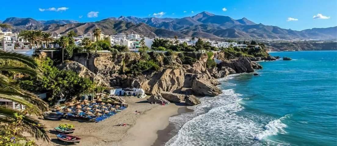 Casa Con Terraza Privada Villa Nerja Eksteriør bilde